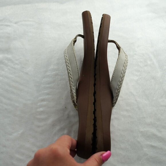 Flojos White & Tan Woven Flip Flop Sandals Size 6 Cushioned Footbed Thong Slides - Picture 7 of 8